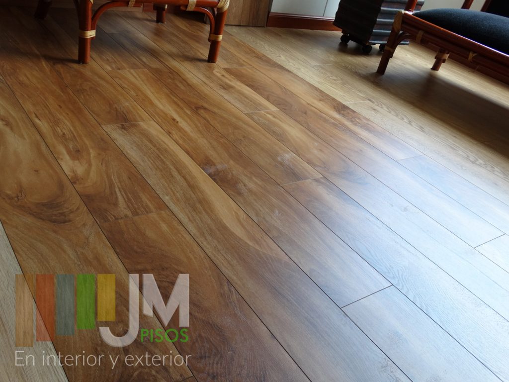 Piso Laminado Textura Madera Bogota JM Pisos laminados en Bogotá Colombia